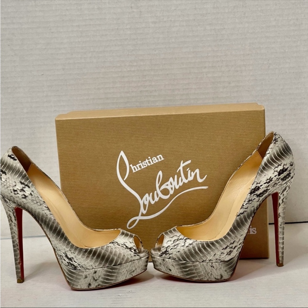 Christian Louboutin Watersnake Mango Pumps, size 7.5, 38